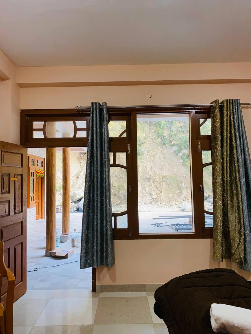Hom House Of Mannmauji Riverside Kasol Eksteriør billede