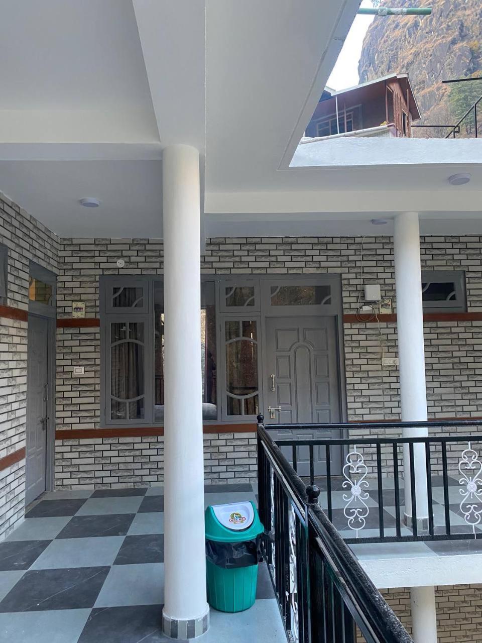 Hom House Of Mannmauji Riverside Kasol Eksteriør billede